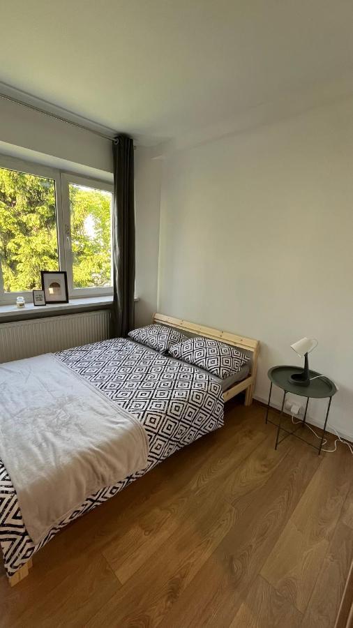 Comfy, Nice And Small Room In คราคูฟ ภายนอก รูปภาพ